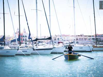 L'area appartiene al capoluogo pugliese dal 1928, dopo aver costituito per secoli la marina del vicino comune di Bitonto ed � da sempre animata da pescatori che narrano racconti dal sapore leggendario